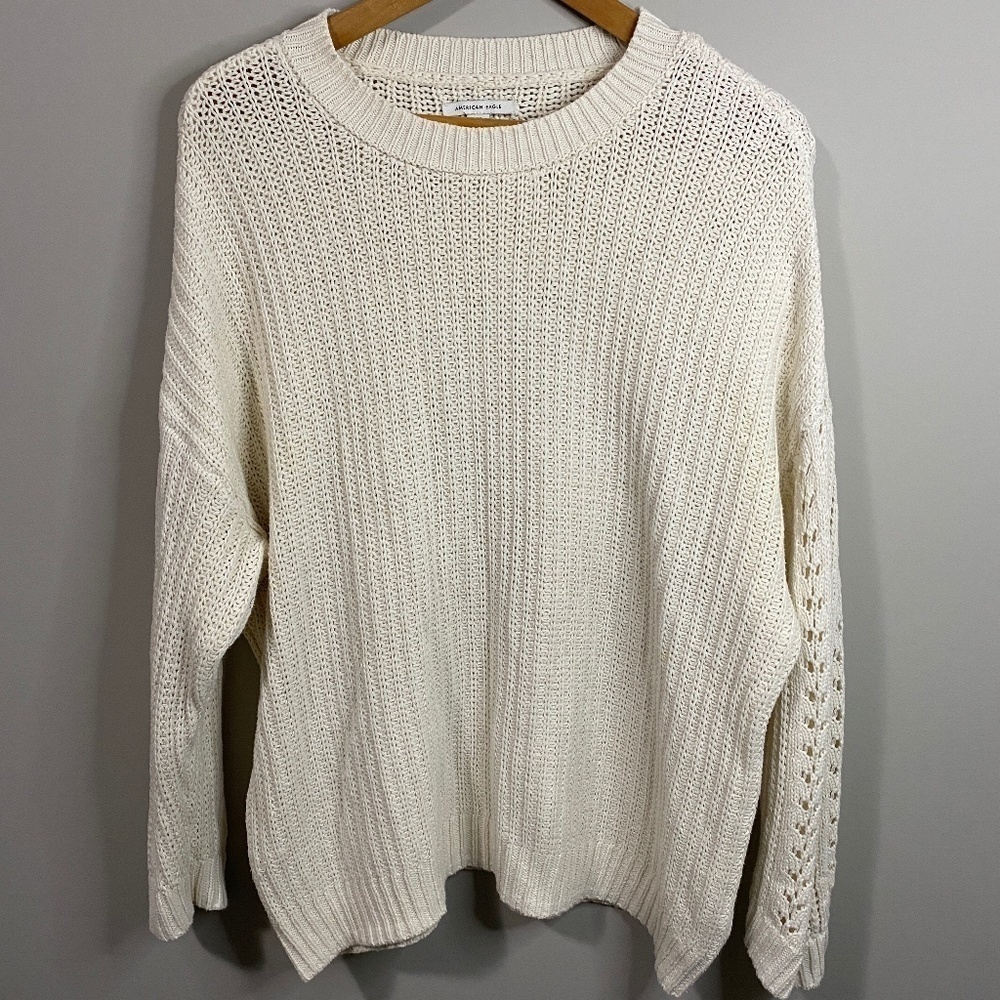 American Eagle Women's Cream Crochet Sweater Size‎ Large